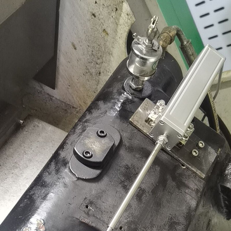 DHL防水型位移傳感器用于加工中心工件測(cè)量系統(tǒng)